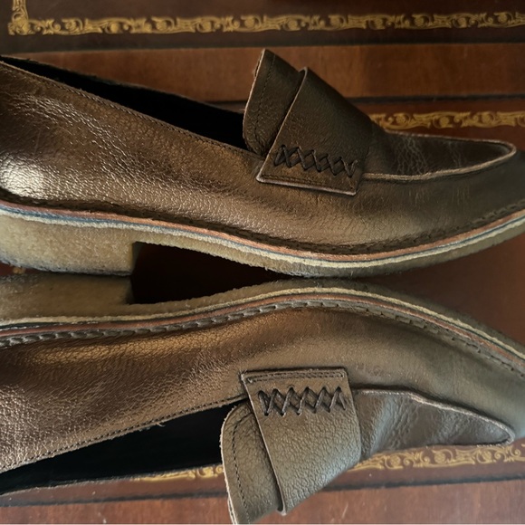 Clark’s Originals Metallic Hue Loafers Sz 8 - Picture 6 of 7